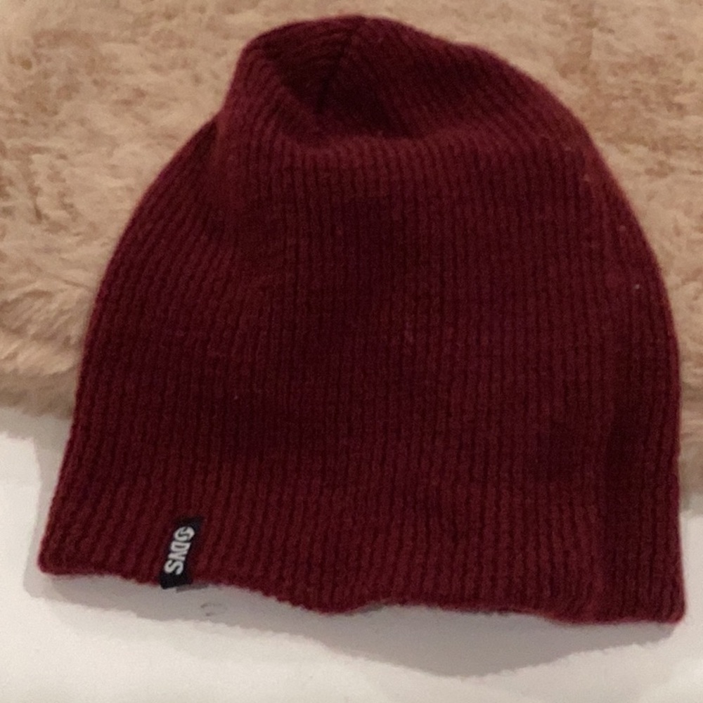 SNAP Burgundy Knit Beanie